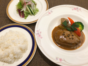 週替わりハンバーグランチ