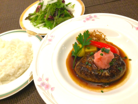 週替わりハンバーグランチ