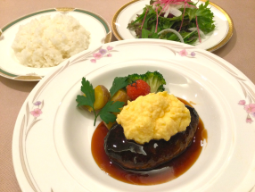 週替わりハンバーグランチ