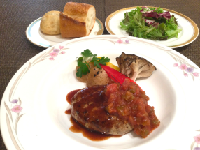 週替わりハンバーグランチ